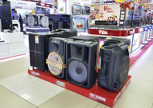 Loa kéo di động -  hát karaoke đang lên ngôi